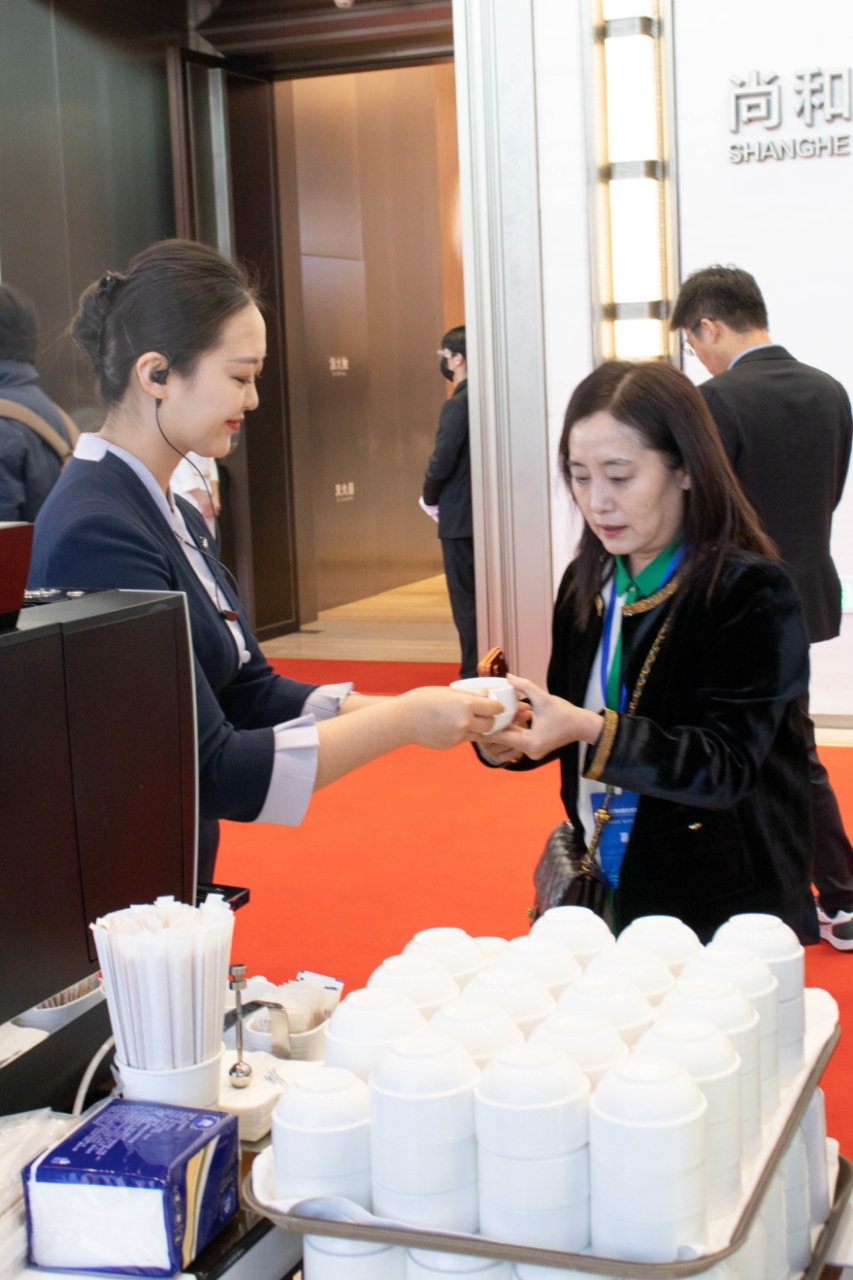 2025媒体融合发展论坛在青岛国际会议中心圆满举办 微信图片_20251120210430_4620_10 2025媒体融合发展论坛在青岛国际会议中心圆满举办 微信图片_20251120210430_4620_10