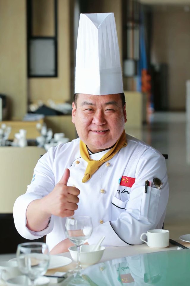 宴会服务团队 82ef97456b1dfbabf7d42c363def71a