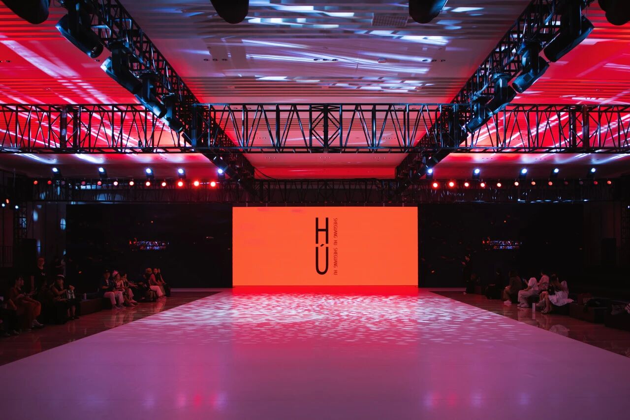 共鉴青会与时尚的演绎 | 2024 中国（青岛）国际时装周精彩展现