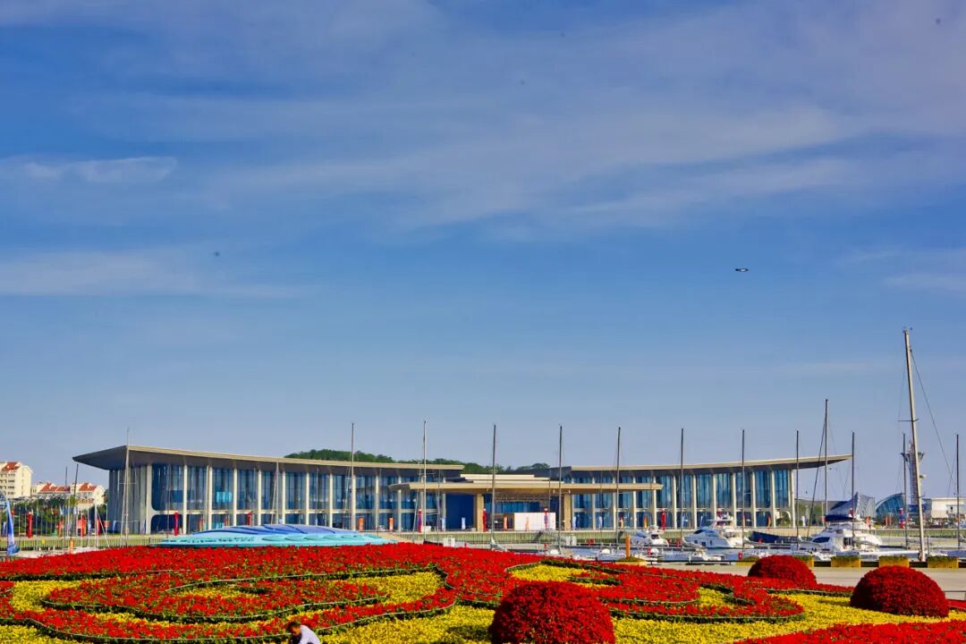 2023中国·青岛时尚体育产业大会开幕式在青岛国际会议中心隆重举行 图片