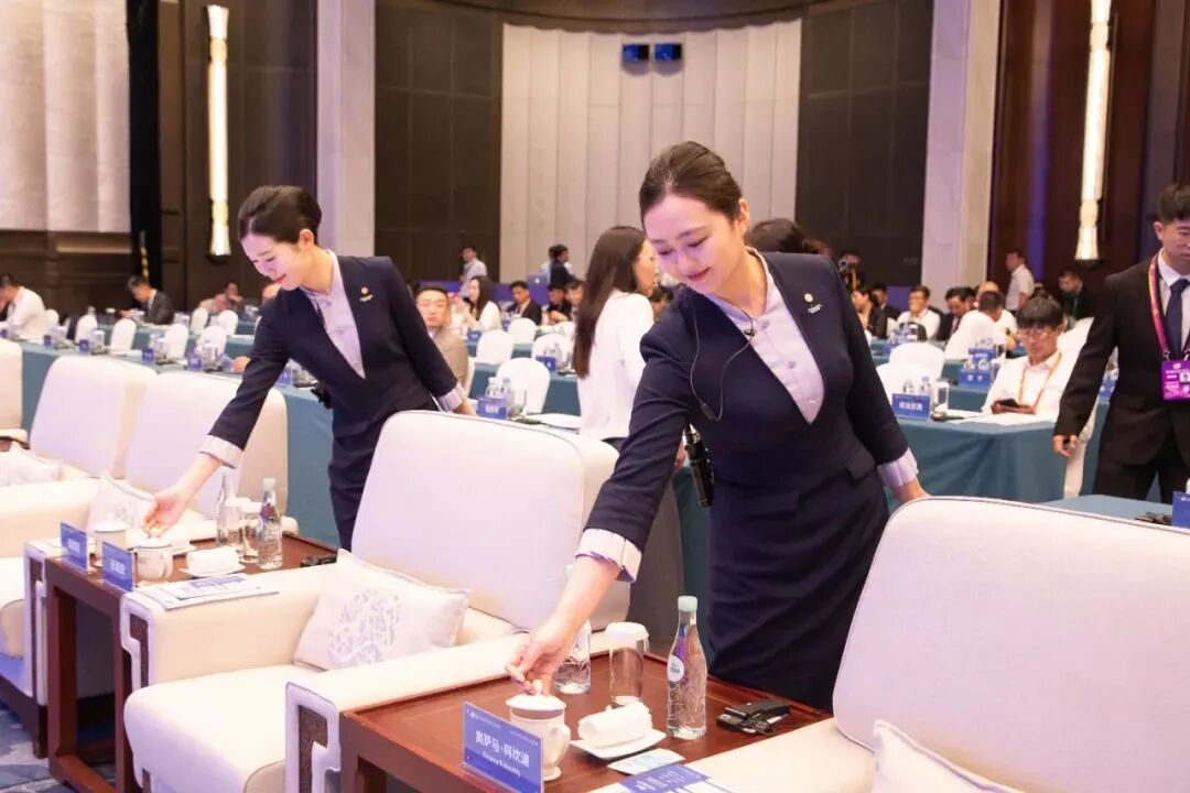 党建领航聚力 同筑盛会华章——青岛国际会议中心圆满保障第六届跨国公司领导人青岛峰会 图片